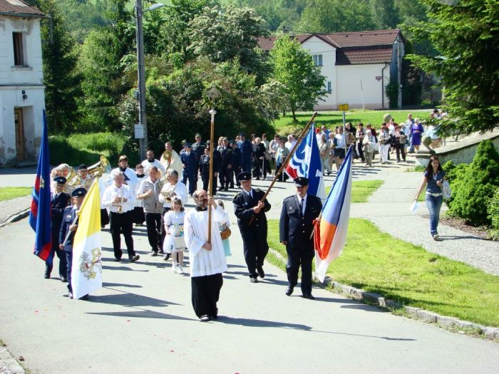 Průvod
Klíčová slova: Bělá;Boží tělo