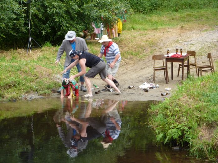 U brodu
Klíčová slova: Bělá;Nikl