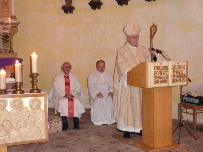 Mše svatá v kostele Panny Marie Sedmibolestné 
Mši celebroval biskup plzeňský Mons. František Radkovský
Klíčová slova: Bělá den válečných veteránů Radkovský