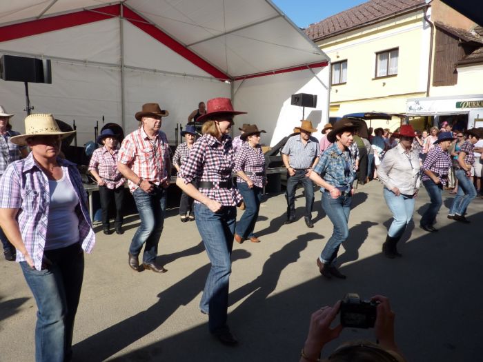 Bělá nad Radbuzou
Country tance Bělá - Eslarn
Klíčová slova: Bělá Houstouň osvobození