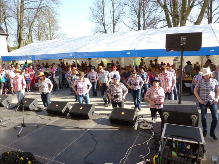 Bělá nad Radbuzou
Country tance Bělá - Eslarn
Klíčová slova: Bělá Houstouň osvobození