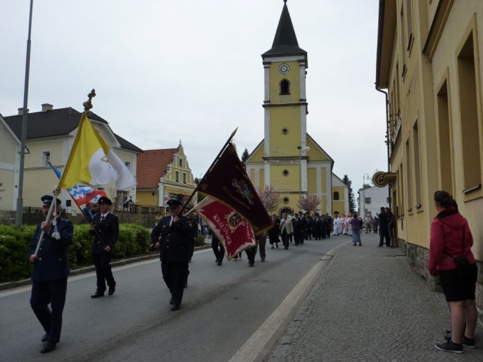 Slavnostní průvod městem
Klíčová slova: Bělá hasiči pouť