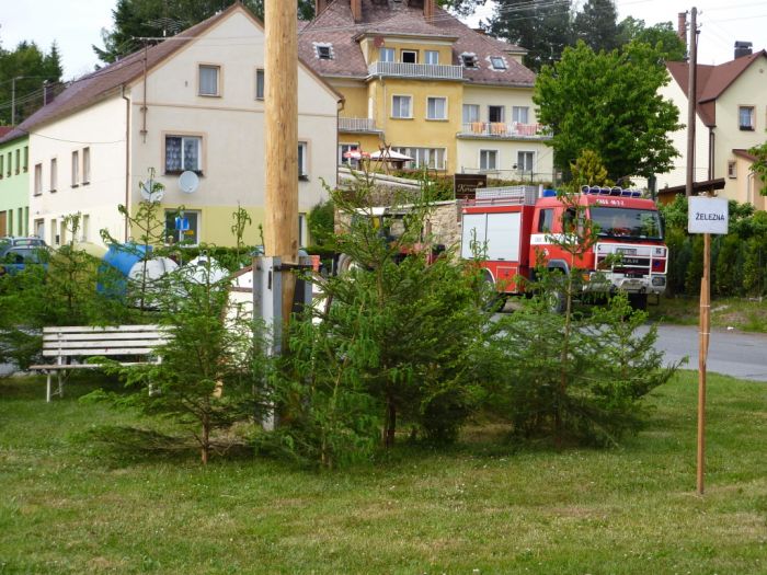 Kradení máje
Klíčová slova: Bělá kácení máje