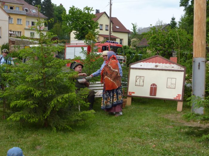 Kradení máje
Klíčová slova: Bělá kácení máje