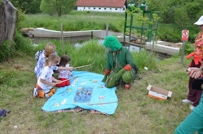 Program na hřišti
Klíčová slova: Bělá dětský den