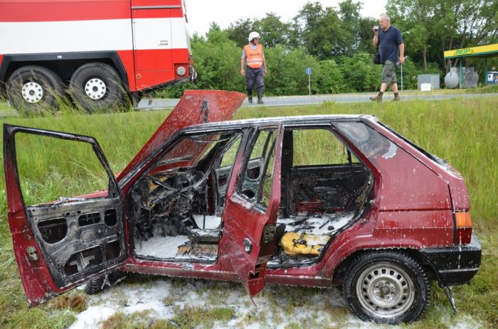 Zásah hasičů u hořícího auta
Klíčová slova: Bělá dětský den