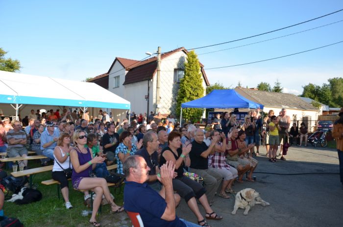 Country festival na starém mostě
Klíčová slova: Bělá country