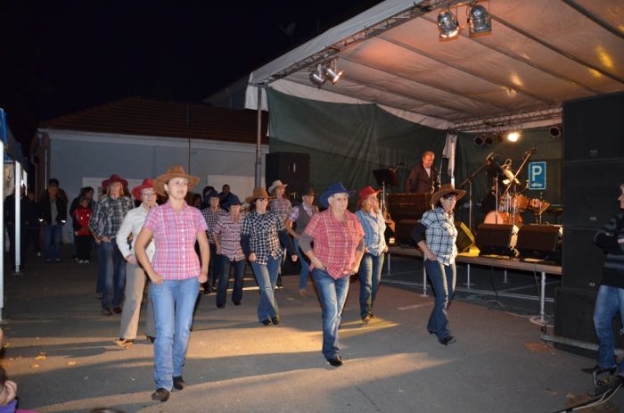 Country večer 14. 9.
Country tance Bělá - Eslarn
Klíčová slova: Bělá pouť