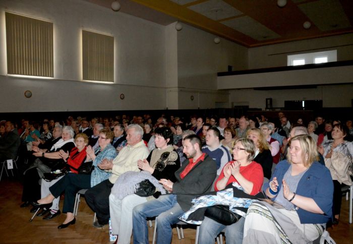 Divadelní představení s Josefem Dvořákem
Klíčová slova: Bělá Čochtan