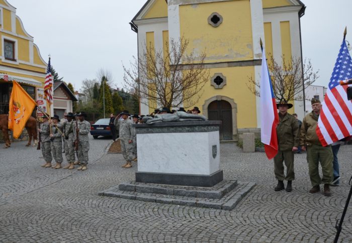 Bělá nad Radbuzou
Slavnostní akt na náměstí
Klíčová slova: Bělá Hostouň osvobození