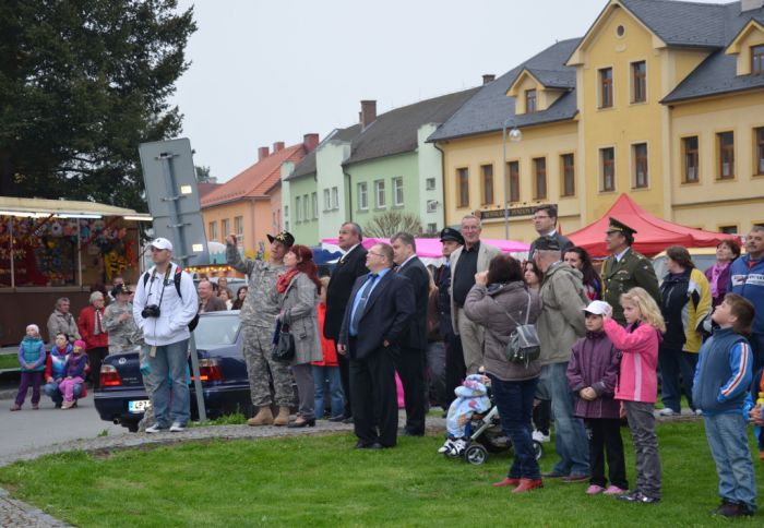 Bělá nad Radbuzou
Stavění májky
Klíčová slova: Bělá Hostouň osvobození