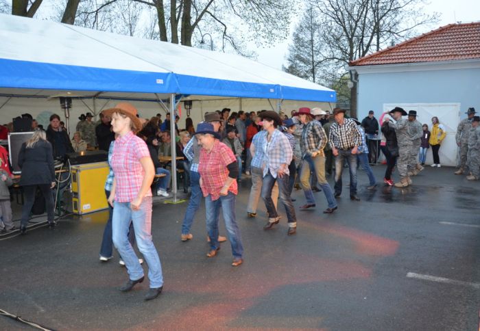 Bělá nad Radbuzou
Country tance Bělá - Eslarn
Klíčová slova: Bělá Hostouň osvobození