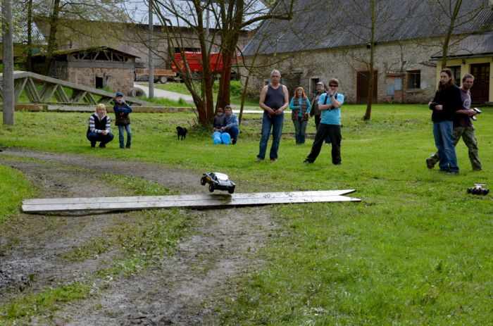 Letecká show 4. 5.
Klíčová slova: Bělá újezd svatého kříže