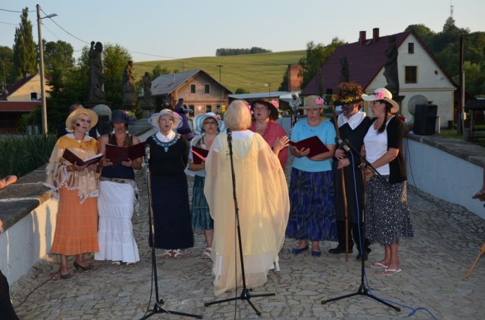 Na mostě
Vystoupení Pěveckého sboru Města Bělá nad Radbuzou pod vedením víly Závistky
Klíčová slova: Bělá Nikl