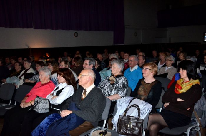 Mam'zelle Nitouche 
Klíčová slova: Bělá;Mamzelle Nitouche