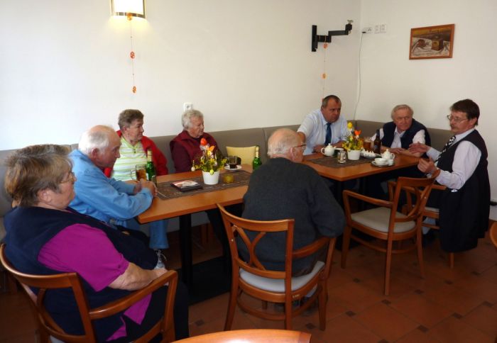 Posezení s veřejností
Klíčová slova: Bělá;Kohlíček