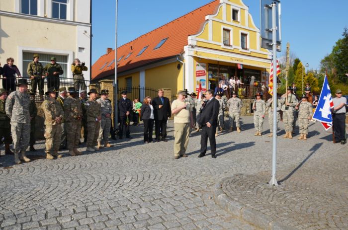 Bělá nad Radbuzou
Slavnostní akt na náměstí
Klíčová slova: Bělá;Hostouň;osvobození