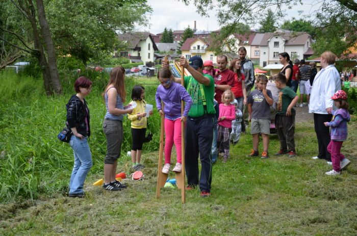 Program na fotbalovém hřišti
Klíčová slova: Bělá;dětský den