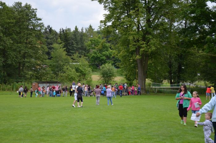 Program na fotbalovém hřišti
Klíčová slova: Bělá;dětský den