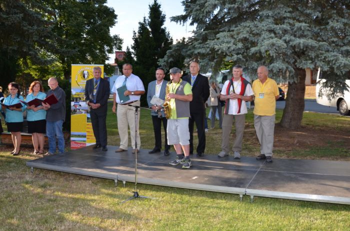 Slavnostní zahájení
Klíčová slova: Bělá;letní;sraz;turisti