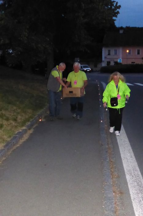 Pochod se svíčkami
Klíčová slova: Bělá;letní;sraz;turisti