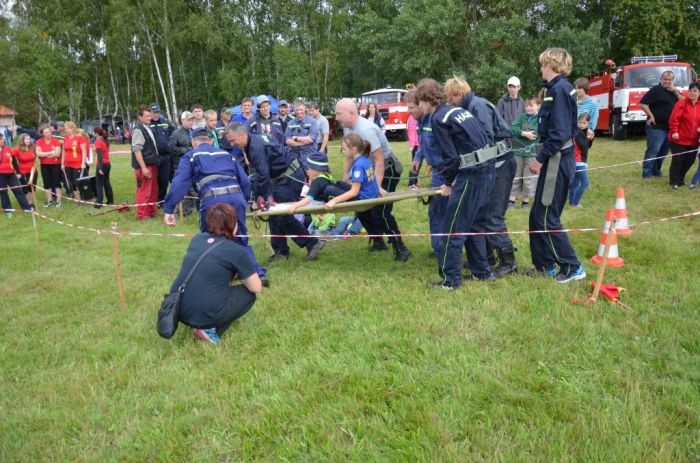 Nepožární štafeta
Klíčová slova: Bělá;hasiči;Újezd Svatého Kříže;soutěž