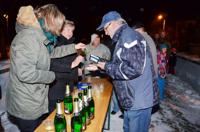 Společná oslava Silvestra
Sekt na novoroční přípitek
Klíčová slova: Bělá;Silvestr