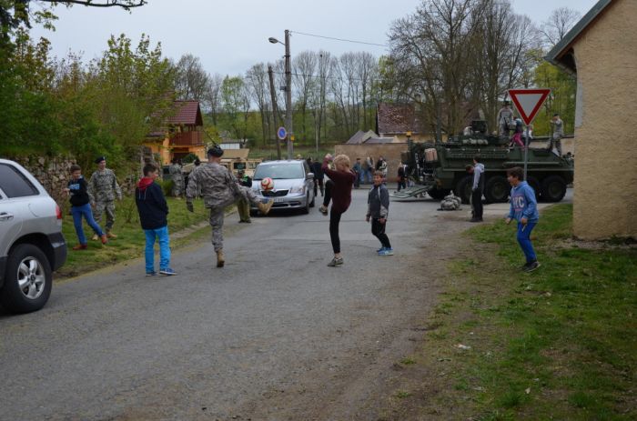 Hostouň
U statku
Klíčová slova: Bělá;Hostouň;osvobození