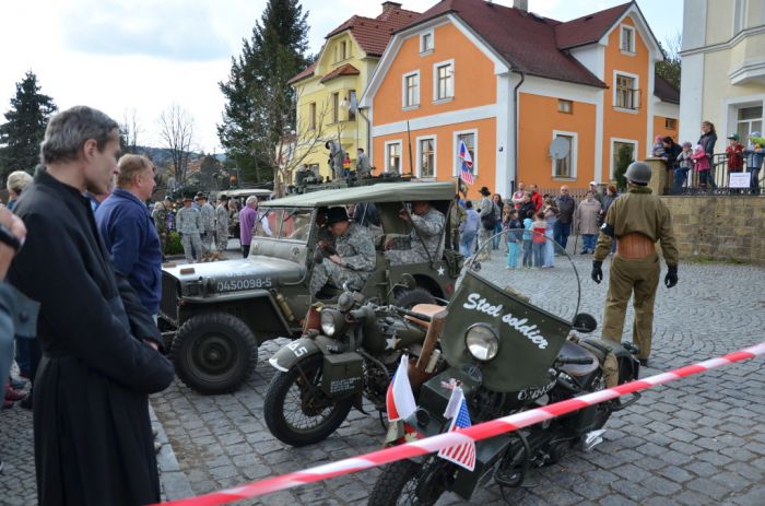 Bělá nad Radbuzou
Náměstí
Klíčová slova: Bělá;Hostouň;osvobození