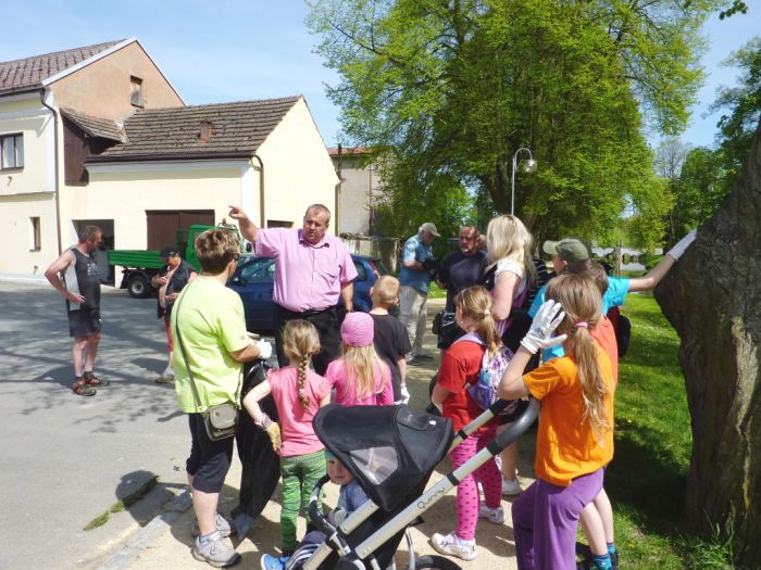 Společný úklid řeky Radbuzy a jejího okolí
Rozdělení úkolů
Klíčová slova: Bělá;Radbuza