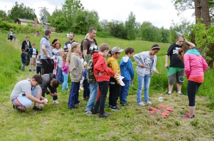 Program na fotbalovém hřišti
Klíčová slova: Bělá;dětský den