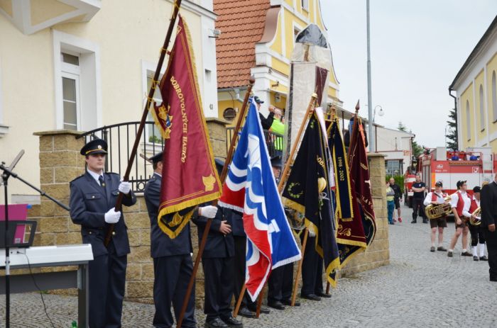 Slavnostní nástup
Klíčová slova: Bělá;hasiči;sdh;výročí