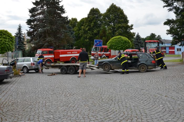 Úklid po dopravní nehodě
Klíčová slova: Bělá;hasiči;sdh;výročí