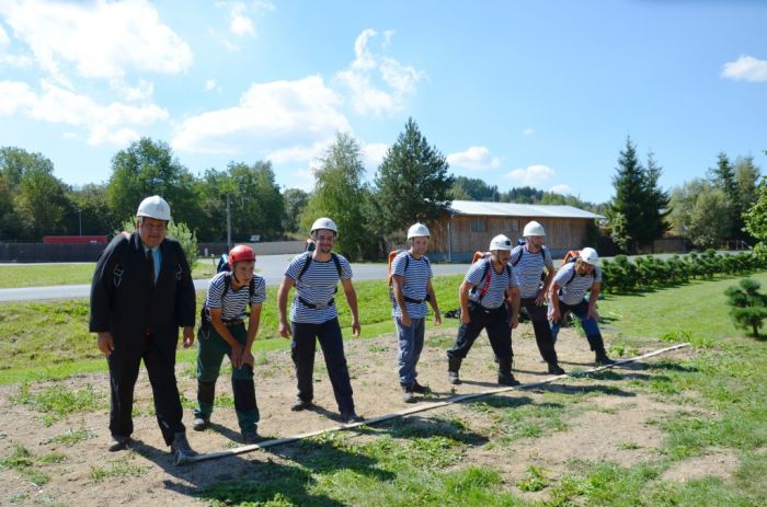 Požární útok
Klíčová slova: Bělá;hasiči;soutěž