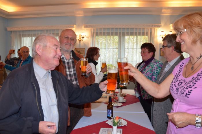 Posezení na Železné
Klíčová slova: Bělá;Eslarn