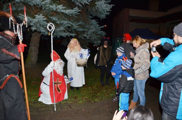 5. 12. - Újezd Svatého Kříže
Klíčová slova: Bělá;Mikuláš;Újezd Svatého Kříže