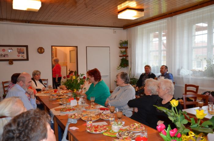 Oslava MDŽ
Klíčová slova: Bělá;MDŽ;důchodci