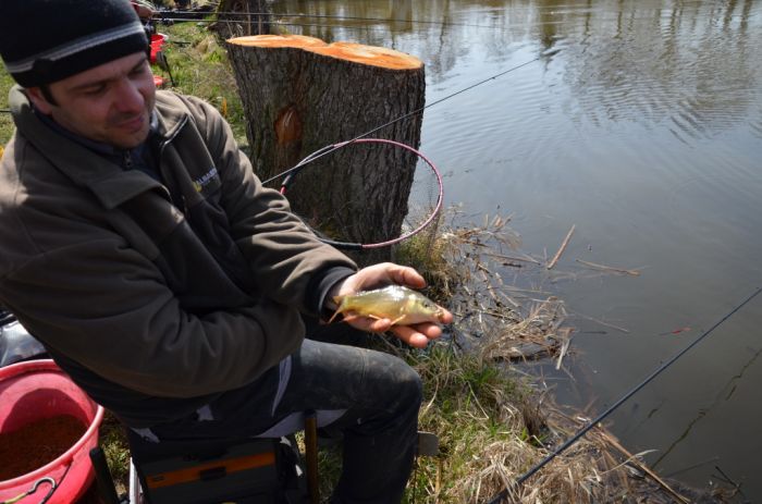 Lov ryb
Klíčová slova: Bělá;rybáři