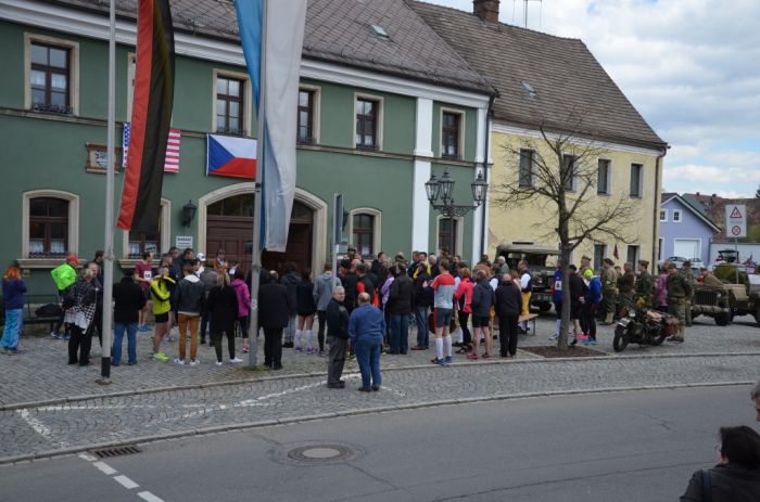 Slavnostní zahájení
Klíčová slova: Bělá;Hostouň;Eslarn;Resonance;operation cowboy;operace kovboj