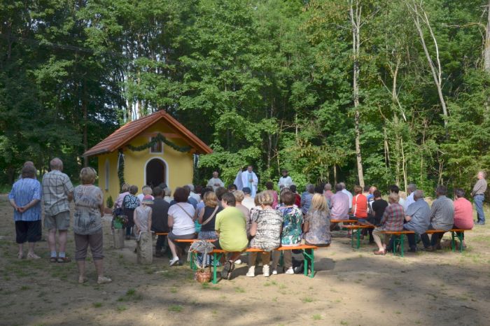 Mše svatá
Klíčová slova: Bělá;Pleš;kaple;pouť