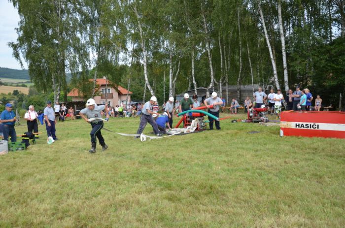 Požární útoky
Muži SDH Bělá nad Radbuzou
Klíčová slova: Bělá;Újezd Svatého Kříže;hasiči;soutěž;sdh