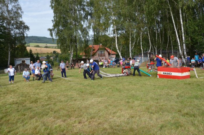 Požární útoky
Muži SDH Bělá nad Radbuzou
Klíčová slova: Bělá;Újezd Svatého Kříže;hasiči;soutěž;sdh