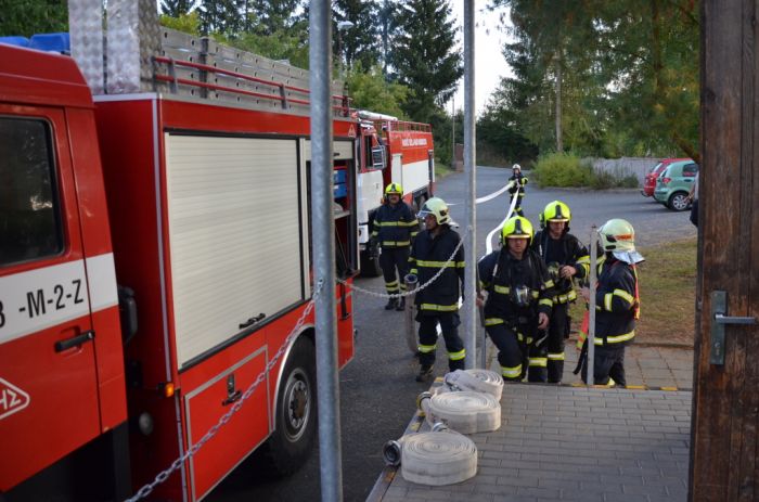 Použití techniky
Klíčová slova: Bělá;sdh;hasiči;cvičení