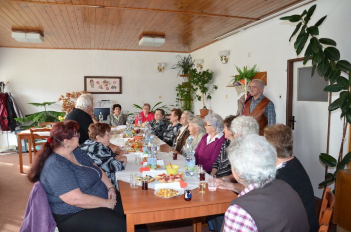 Posezení s muzikou
Klíčová slova: Bělá;MDŽ;DPS