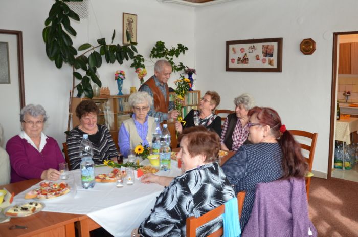 Posezení s muzikou
Klíčová slova: Bělá;MDŽ;DPS