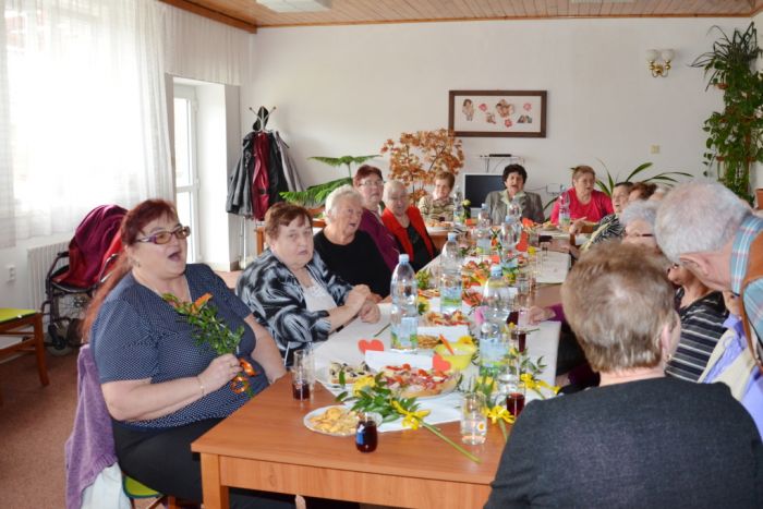 Posezení s muzikou
Klíčová slova: Bělá;MDŽ;DPS