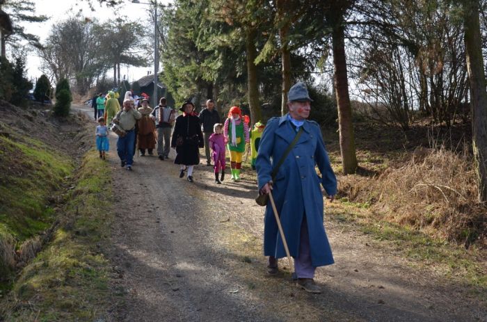 Průvod masek
Klíčová slova: Újezd Svatého Kříže;masopust