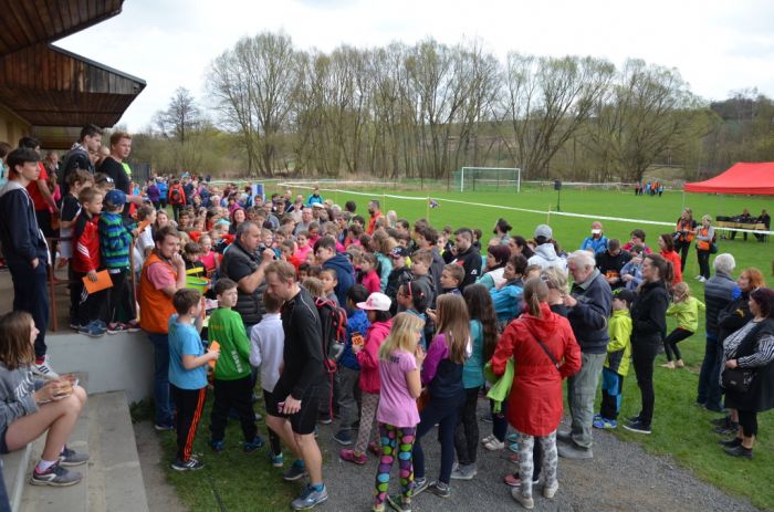 Losování tomboly
Klíčová slova: Bělá;bělská pětka