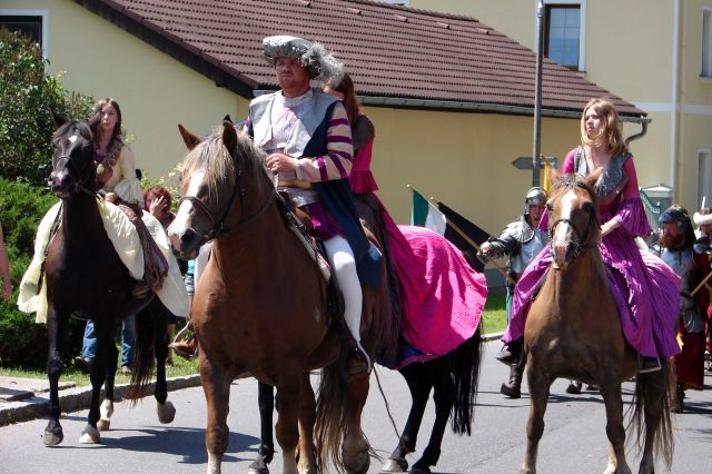 Historický průvod městem, foto: J. Vašků 
