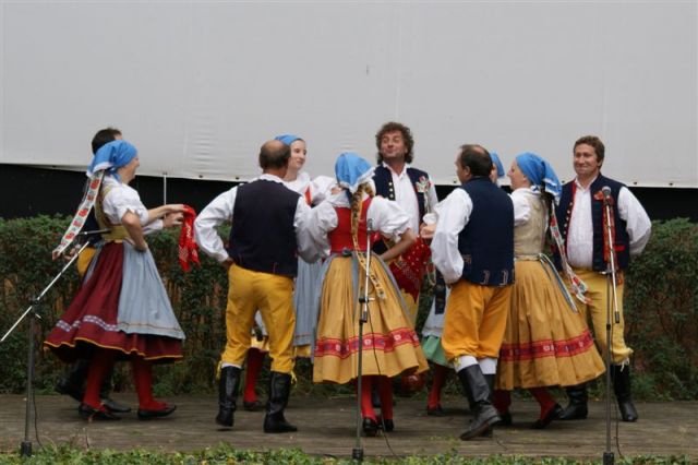 Letní kino
odpolední program - Folklórní soubory Šumavánek a ŠUmava při T.J. Sokol Klatovy
